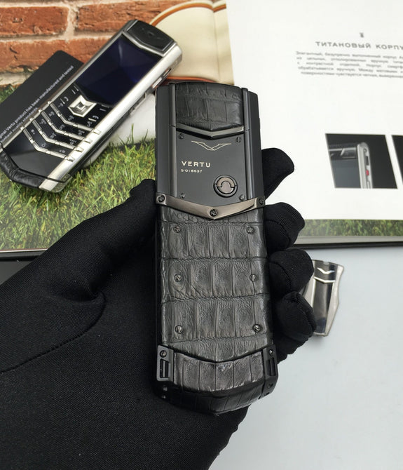 Vertu Signature S All Black Crocodile Business Luxury Mobile Phone