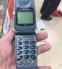 Motorola V8088 Retro Flip Phone